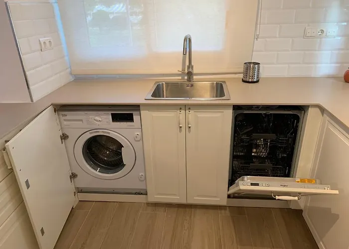 Be-cool Pool Center 公寓 萨洛